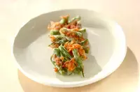 サヤインゲンと干し桜エビのプチ天ぷら