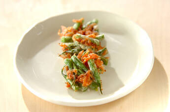 サヤインゲンと干し桜エビのプチ天ぷら