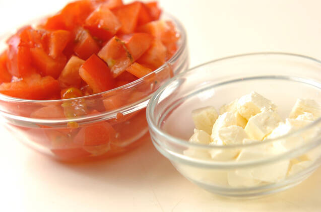 トマトとクリームチーズのバジル和えの作り方の手順1