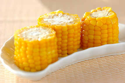 とうもろこしの茹で方と茹で時間 甘くてジューシーな味わい