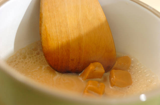 バナナミルク＆キャラメルソースの台湾風かき氷の作り方の手順3