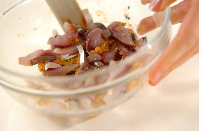 アジの洋風なめろうの作り方の手順2