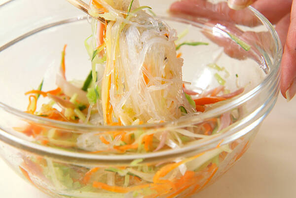 お弁当に！ピリ辛中華風春雨サラダの作り方の手順3