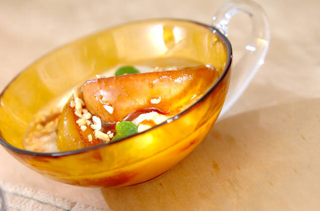 リンゴのラム酒ソテー