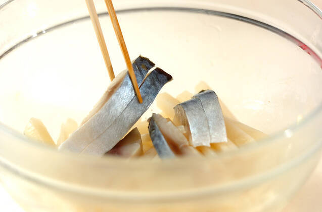 しめサバとレンコンの酢の物の作り方の手順4