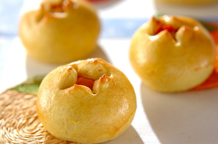 カレートマトチーズパン