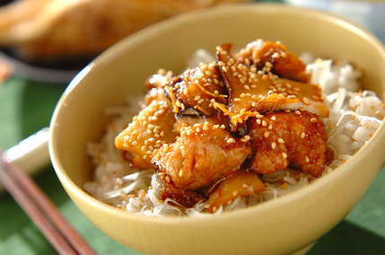 揚げサバの照り焼き丼