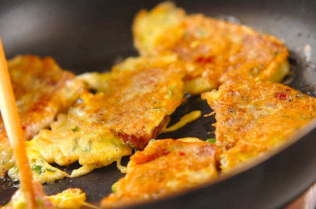 コンビーフのピカタの作り方の手順3