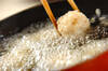 揚げ玄米団子おろしのせの作り方の手順5