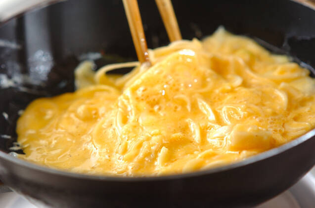 簡単絶品！ホタテ入りふわふわ卵あんかけの作り方の手順4