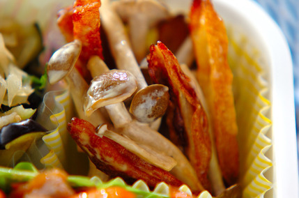 焼きさつま揚げとキノコのマヨ和え