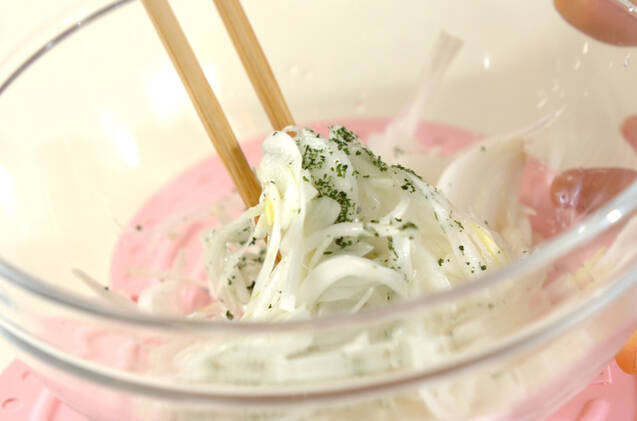 新玉ネギマリネとホタテの春のカルパッチョの作り方の手順1