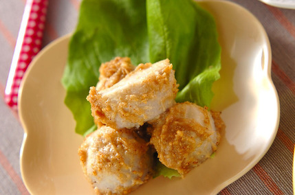 里芋のゴマみそ和え