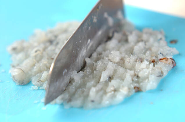 エビ入り春巻きの作り方の手順1