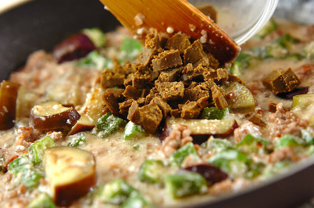 オクラカレーライスの作り方の手順6