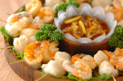 エビとホタテのサクサクフリッター レモンソース添え