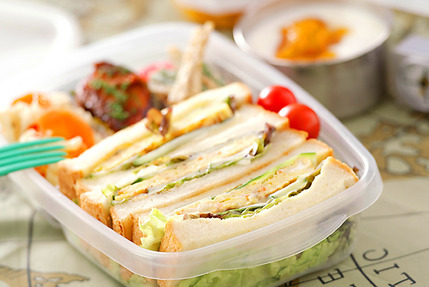 ホタテ入り厚焼き玉子のサンドイッチ