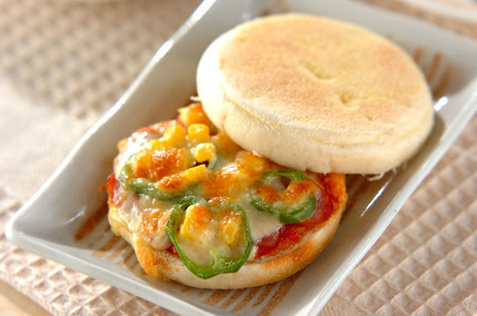 マフィンでピザ