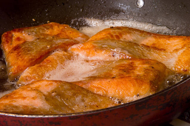 鮭のムニエル バター香る基本の作り方 子どもにもおすすめの作り方の手順4