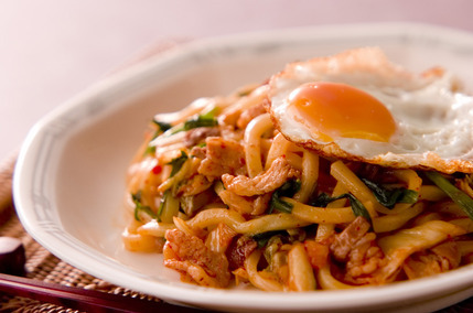 豚キムチの焼きうどん