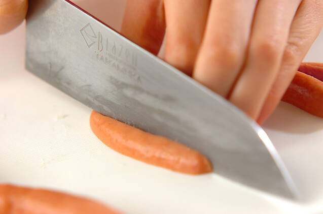 ポテトとソーセージのマスタード炒めの作り方の手順2