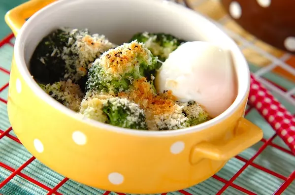 ブロッコリーのチーズ焼き