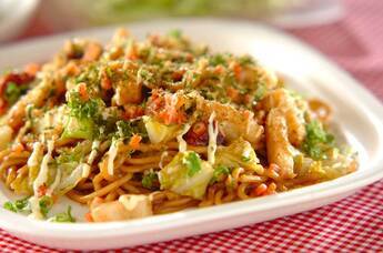 簡単アレンジ！トローリチーズ焼きそば