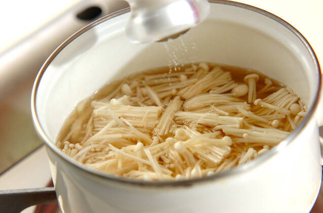 エノキのスープの作り方の手順4