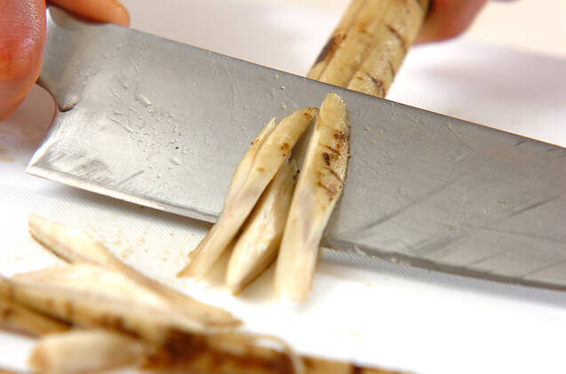 ゴボウのみそ和えの作り方の手順1