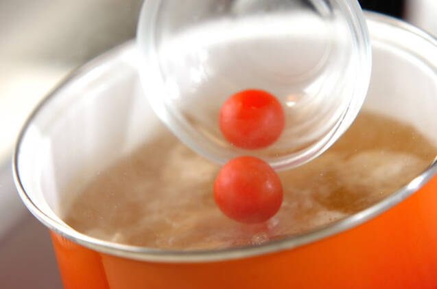 トマトと肉団子のスープの作り方の手順4