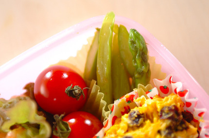 アスパラのスイートチリソース和え