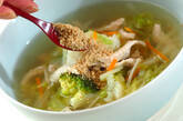 白菜と鶏むね肉のスープの作り方3
