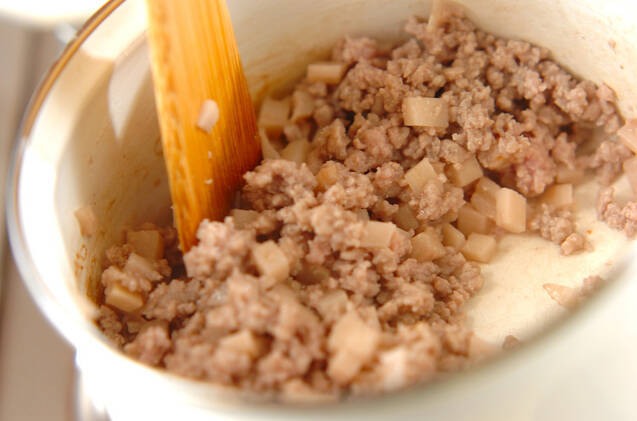 肉みそ春巻きの作り方の手順6