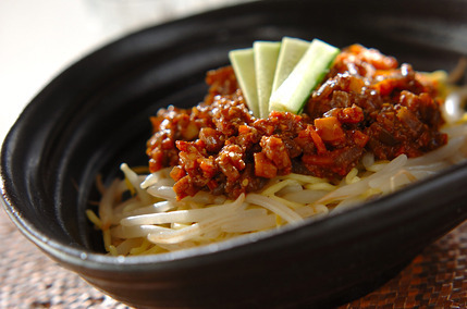 コンニャクジャージャー麺