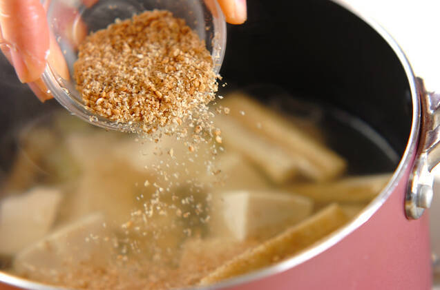 ゴマ風味のみそ汁の作り方の手順5