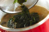 シジミとワカメのみそ汁の作り方の手順3