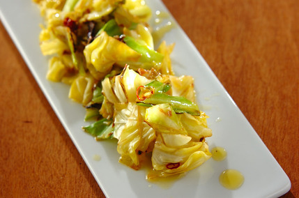 キャベツのガーリックオイル漬け