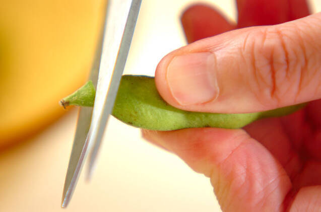 塩ゆで枝豆の作り方の手順1