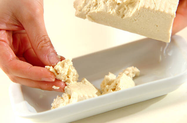 卵とツナのふんわり焼きの作り方の手順1