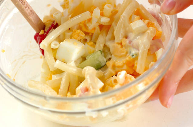 マカロニサラダの作り方の手順3