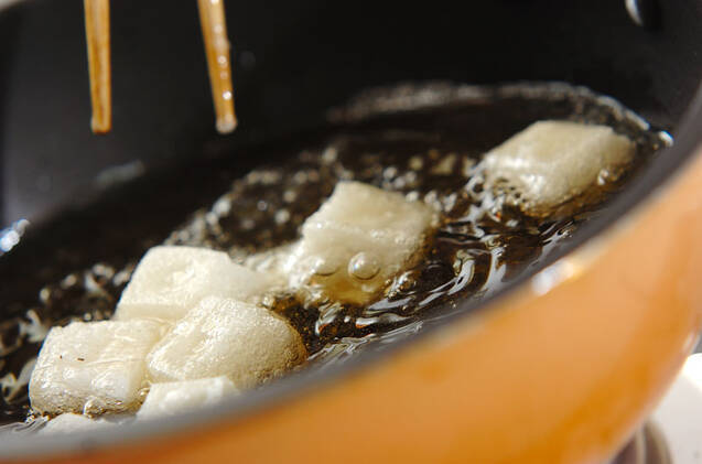 揚げ餅入りピリ辛みぞれ汁の作り方の手順4