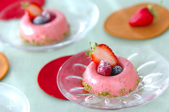 イチゴとフランボワーズのムース