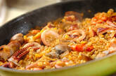 お家で簡単！フライパンで作るシーフードパエリアの作り方14