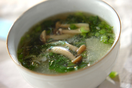 カブとシメジのスープ