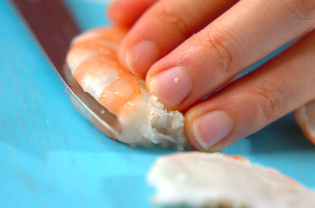 エビとタコのサラダの作り方の手順1