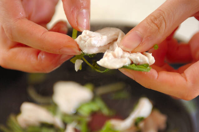 鶏とセリのワサビ風味の作り方の手順3