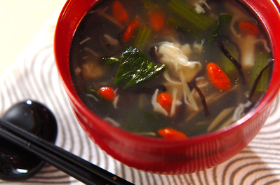小松菜とホタテのかんたん薬膳スープ レシピ 作り方 E レシピ 料理のプロが作る簡単レシピ