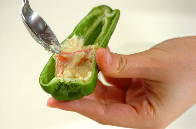 ピーマンのポテサラ焼きの作り方の手順2