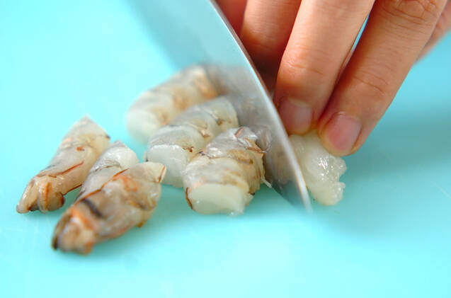 エビとヒジキの炒め煮の作り方の手順1