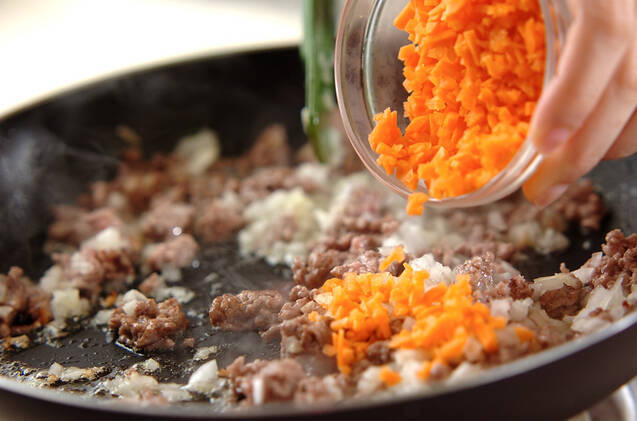 チーズインドライカレーの作り方の手順4